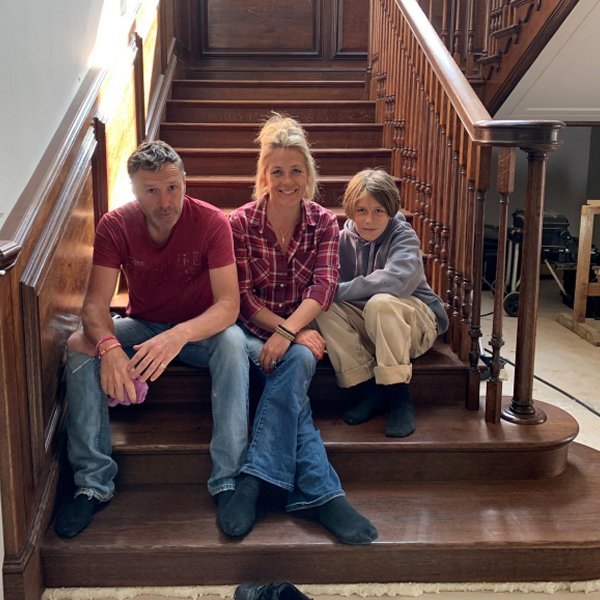 Sarah Beeny’s Oak Staircase & Library