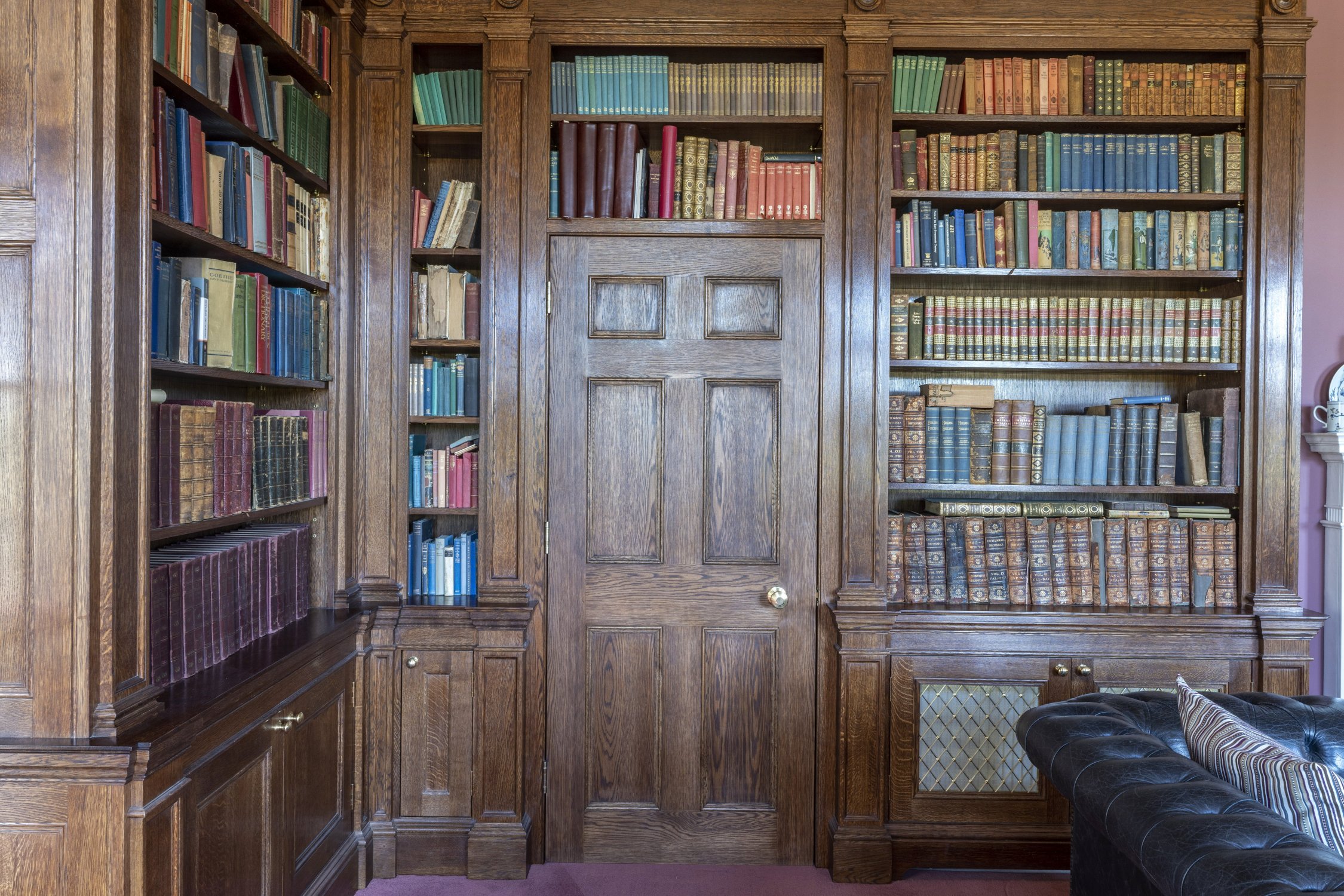 Stuart Interiors Sarah Beeny’s Oak Staircase & Library